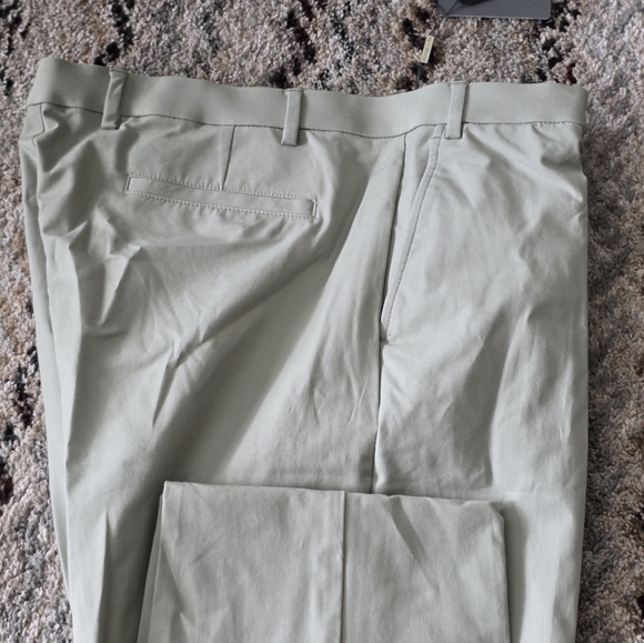 Michael Kors Dress Pants Mens 40x32 Mint Green Classic Fit NWT $95 MRSP - Picture 7 of 8